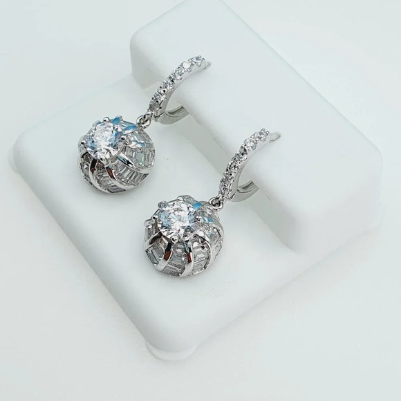 "925 Sterling Silver Cubic Zirconia Earrings, UU1P6A6111 - Picture 7 of 11